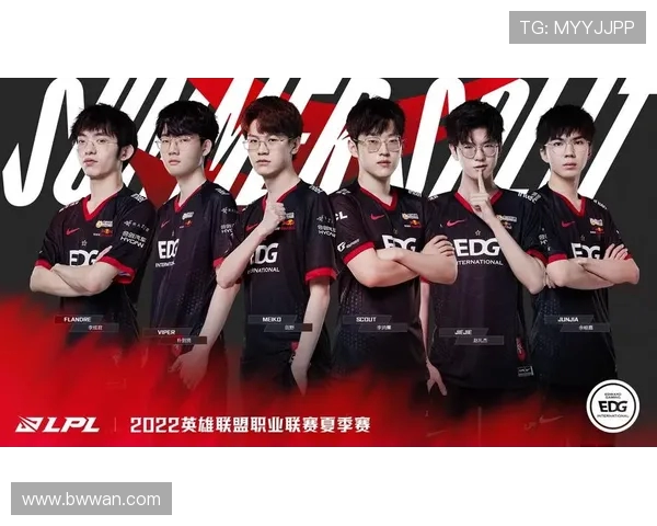 英雄联盟纪实：见证JDG从低谷到巅峰的荣耀逆袭之路