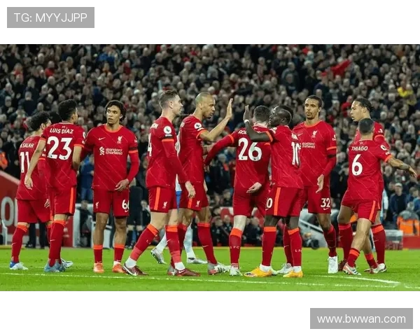 2013年曼联与利物浦经典对决录像回顾精彩瞬间分析
