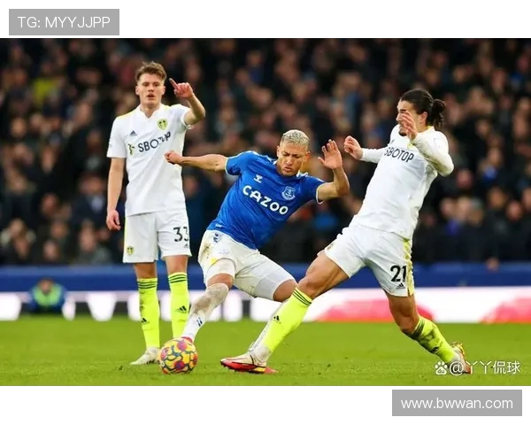 伯顿队与利兹联的精彩对决谁能笑到最后分析比赛关键因素与战术布局 伯顿队与利兹联的精彩对决谁能笑到最后分析比赛关键因素与战术布局