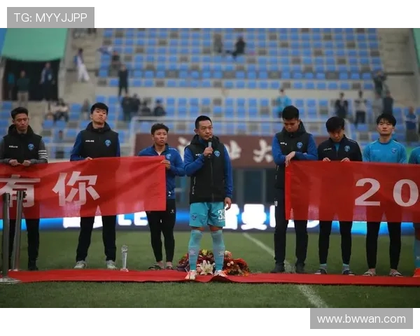 保定容大迎战深圳队全力争胜展现球队实力与斗志