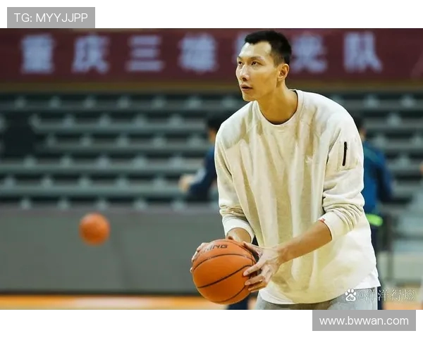 易建联：从篮球场上的传奇到人生舞台的多元发展之路