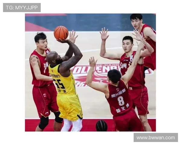 广州足球队强势领跑挑战赛积分榜以92分稳居第一